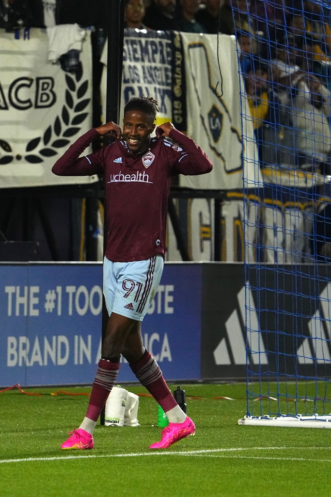 kevin cabral celebrating a goal